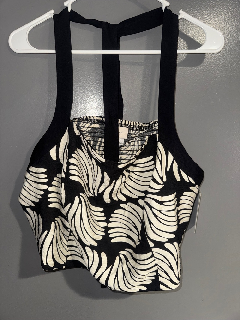 a new day Black and White Abstract Leaf Crop Tank